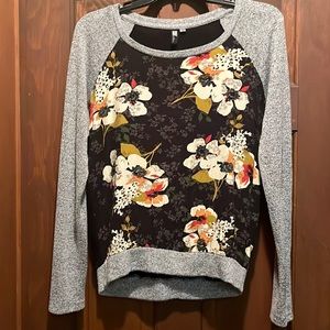 Kut From The Kloth long sleeve women’s size XS